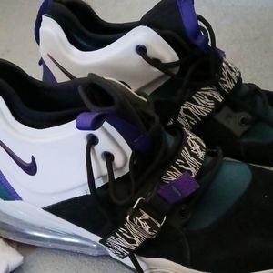 Nike air force 270 carnivore